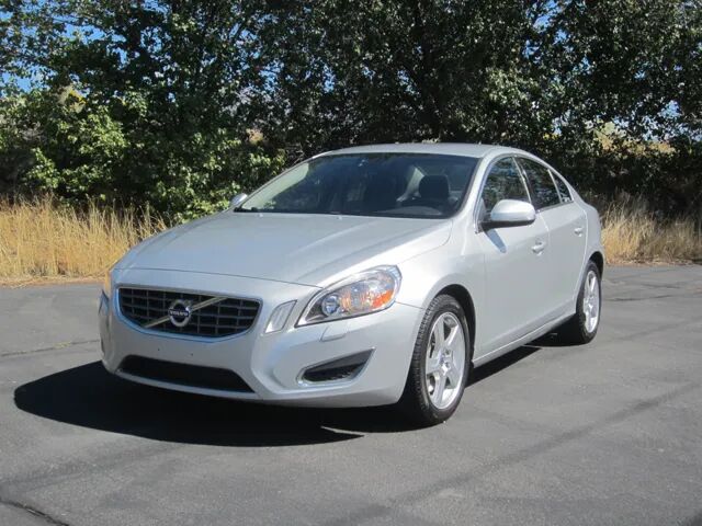 2013 VOLVO S60