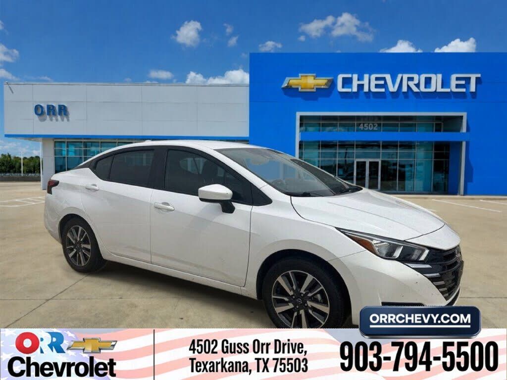 2024 NISSAN Versa