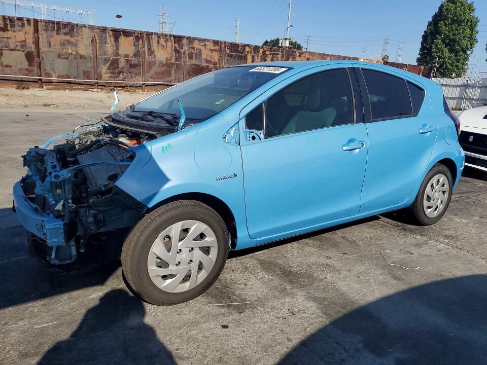 2016 TOYOTA Prius