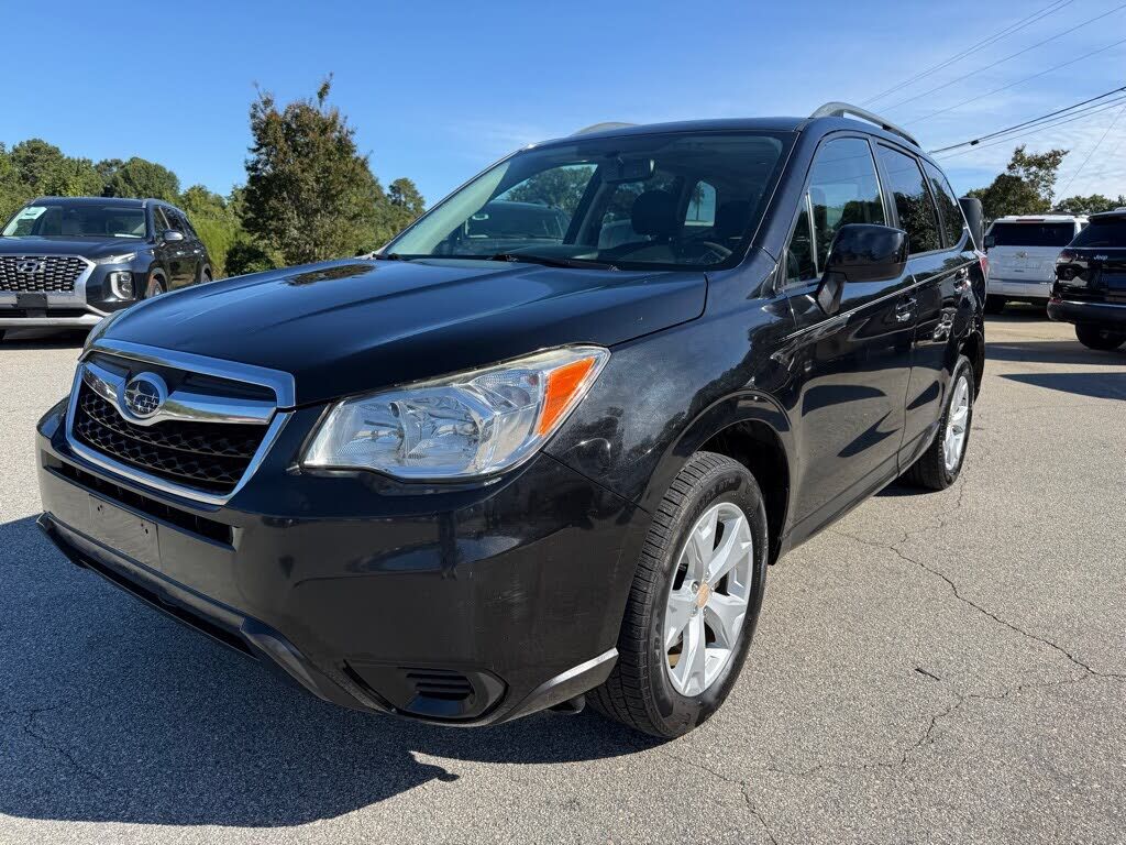 2016 SUBARU Forester