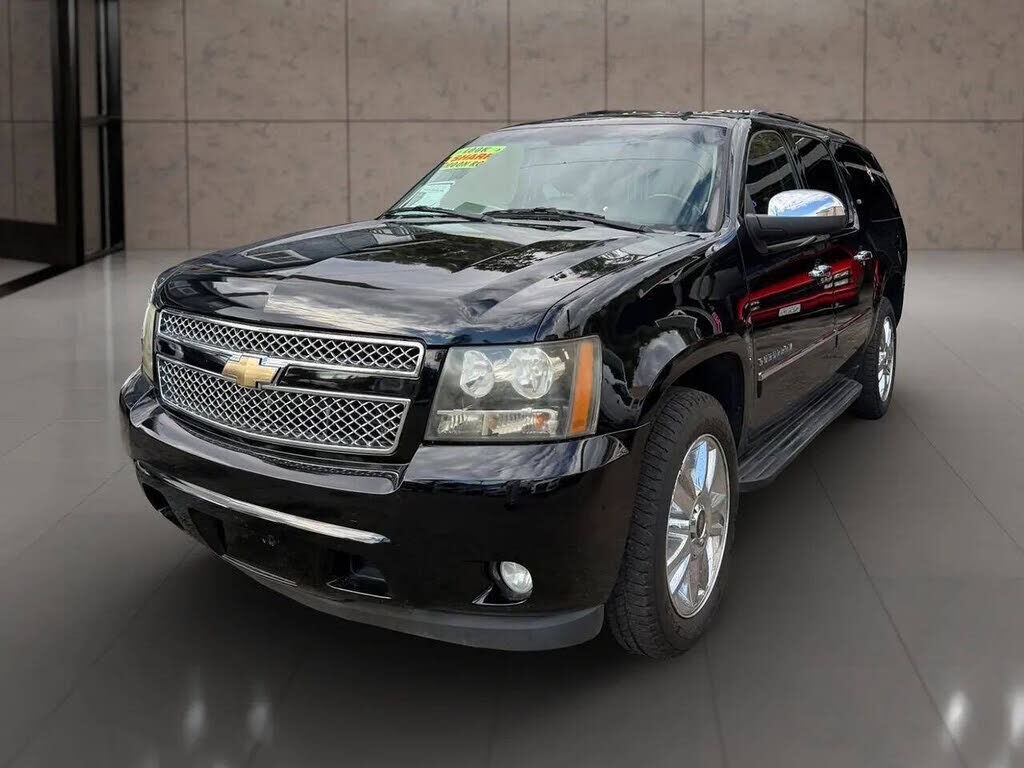 2011 CHEVROLET Suburban
