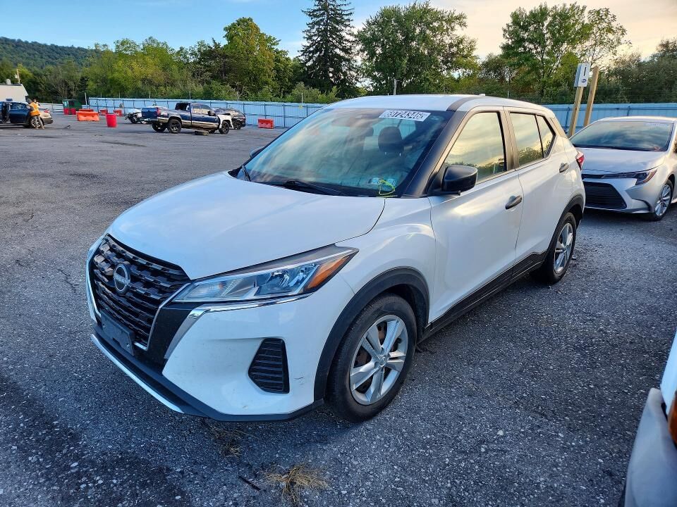 2023 NISSAN Kicks