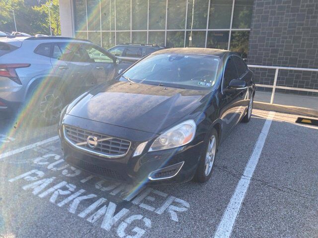 2013 VOLVO S60