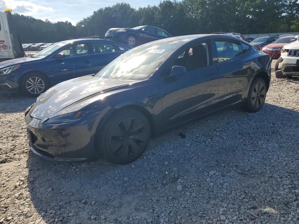 2026 TESLA Model 3