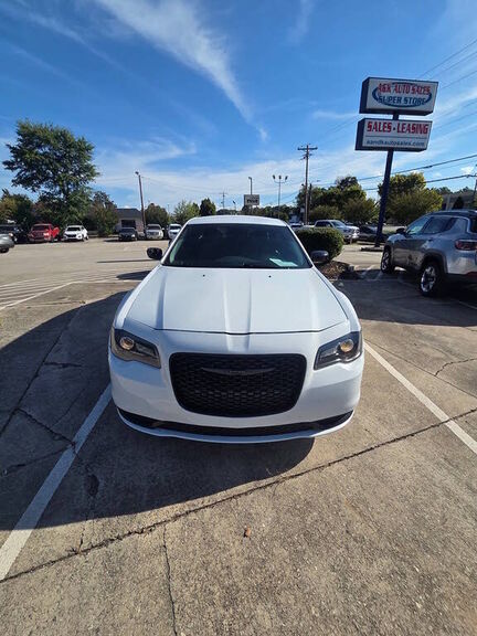 2020 CHRYSLER 300
