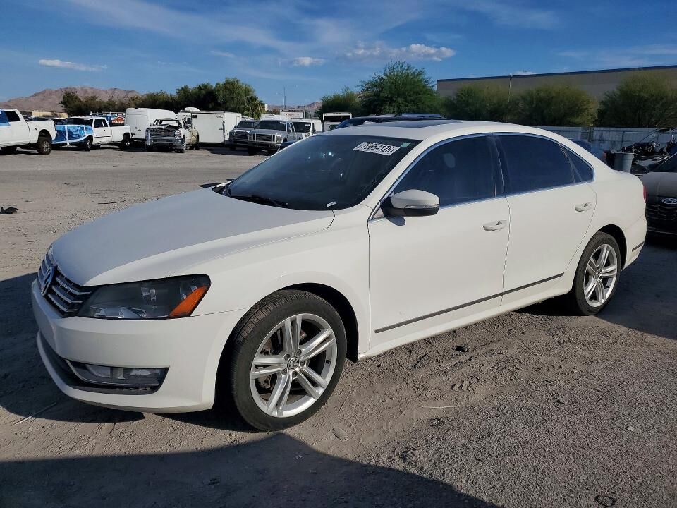 2014 VOLKSWAGEN Passat