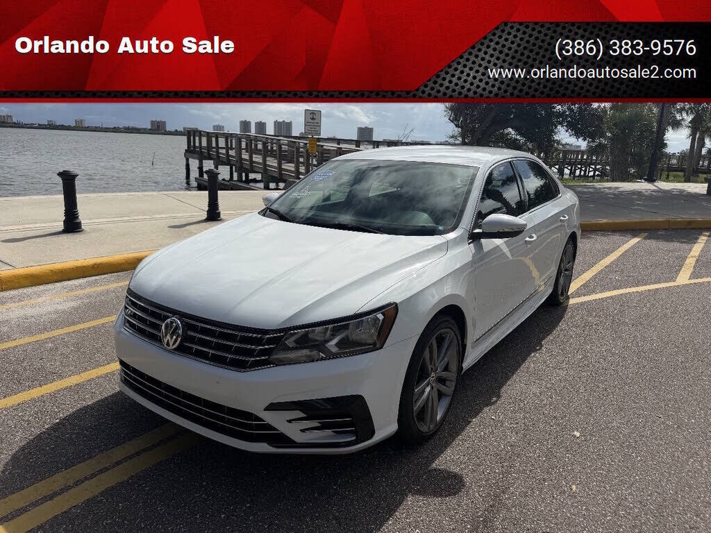 2016 VOLKSWAGEN Passat