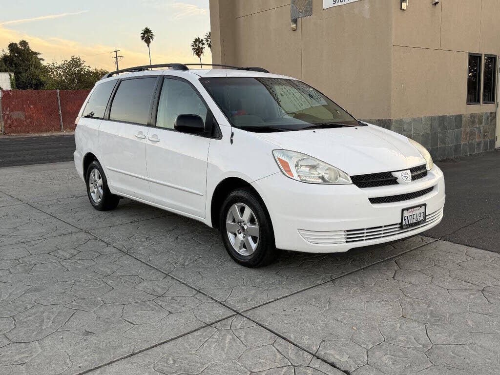 2005 TOYOTA Sienna