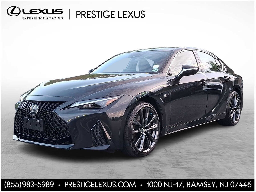 2023 LEXUS IS