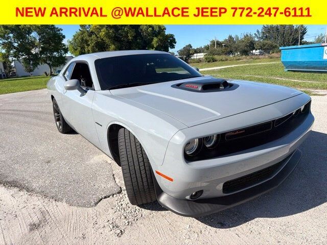 2022 DODGE Challenger