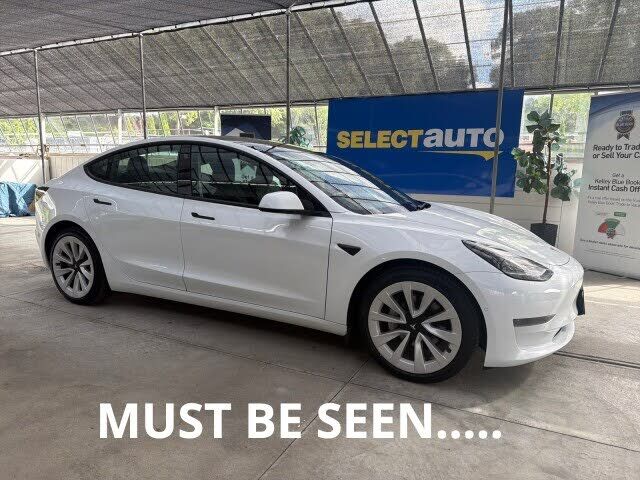 2022 TESLA Model 3