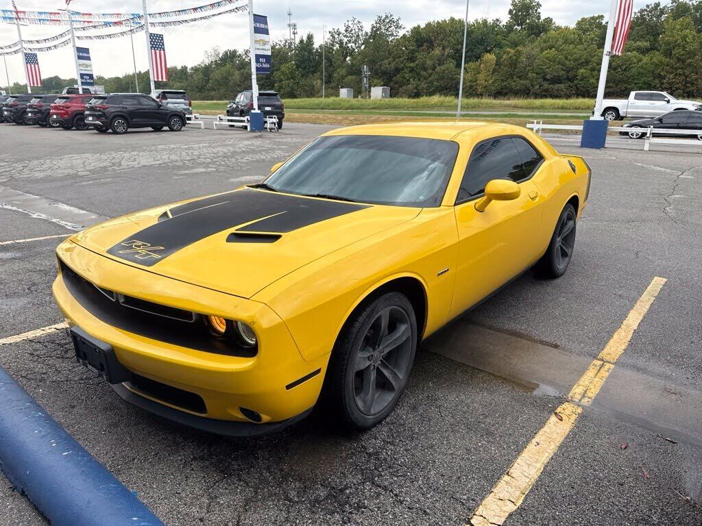 2017 DODGE Challenger