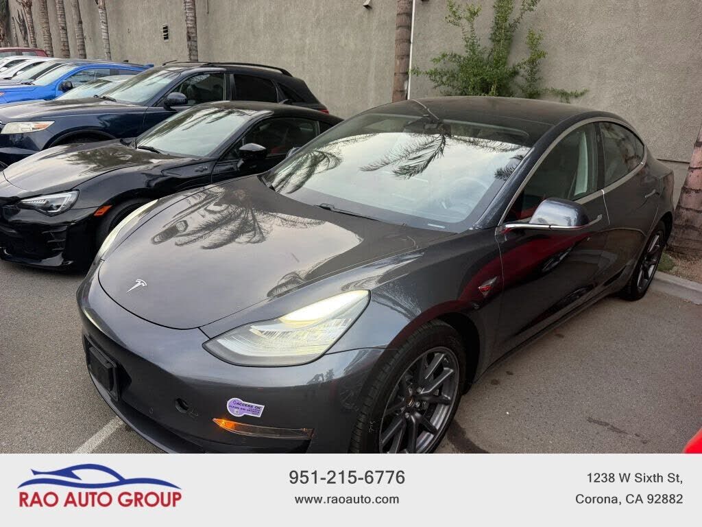 2018 TESLA Model 3