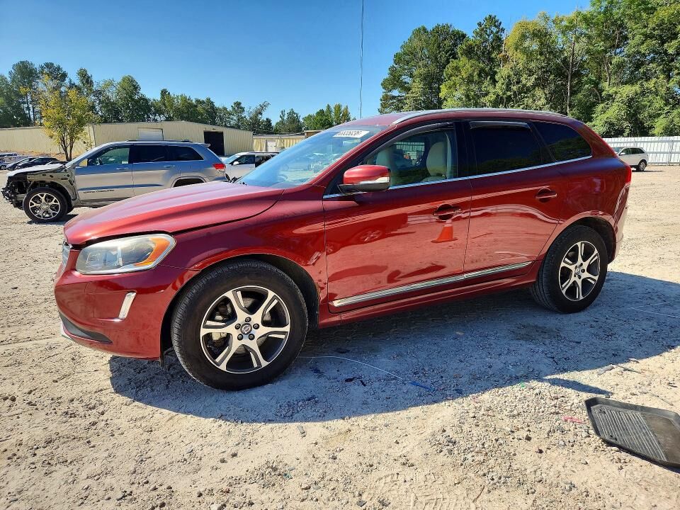 2017 VOLVO XC60