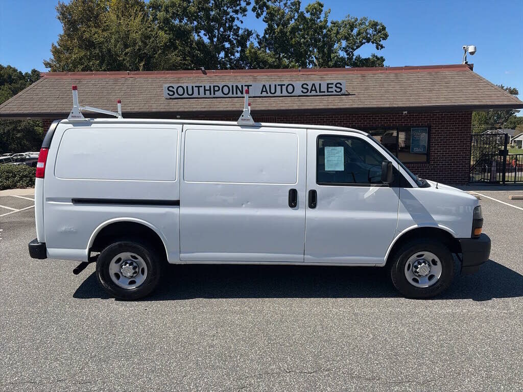 2022 CHEVROLET Express