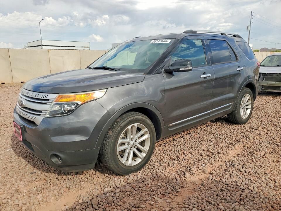 2015 FORD Explorer