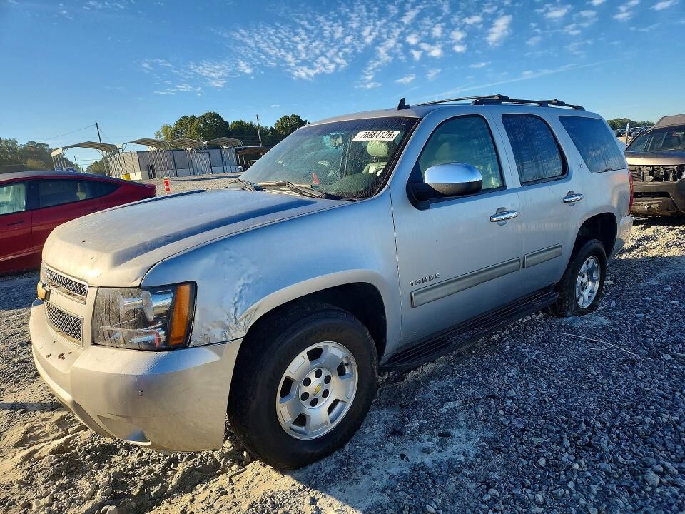2011 CHEVROLET Tahoe