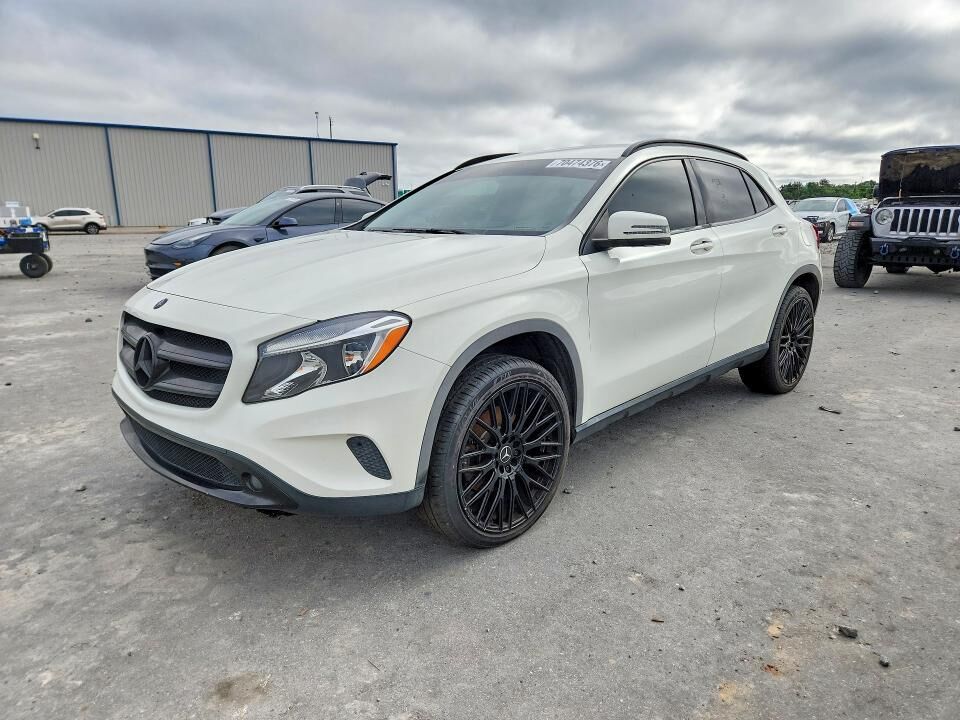 2015 MERCEDES-BENZ GLA-Class