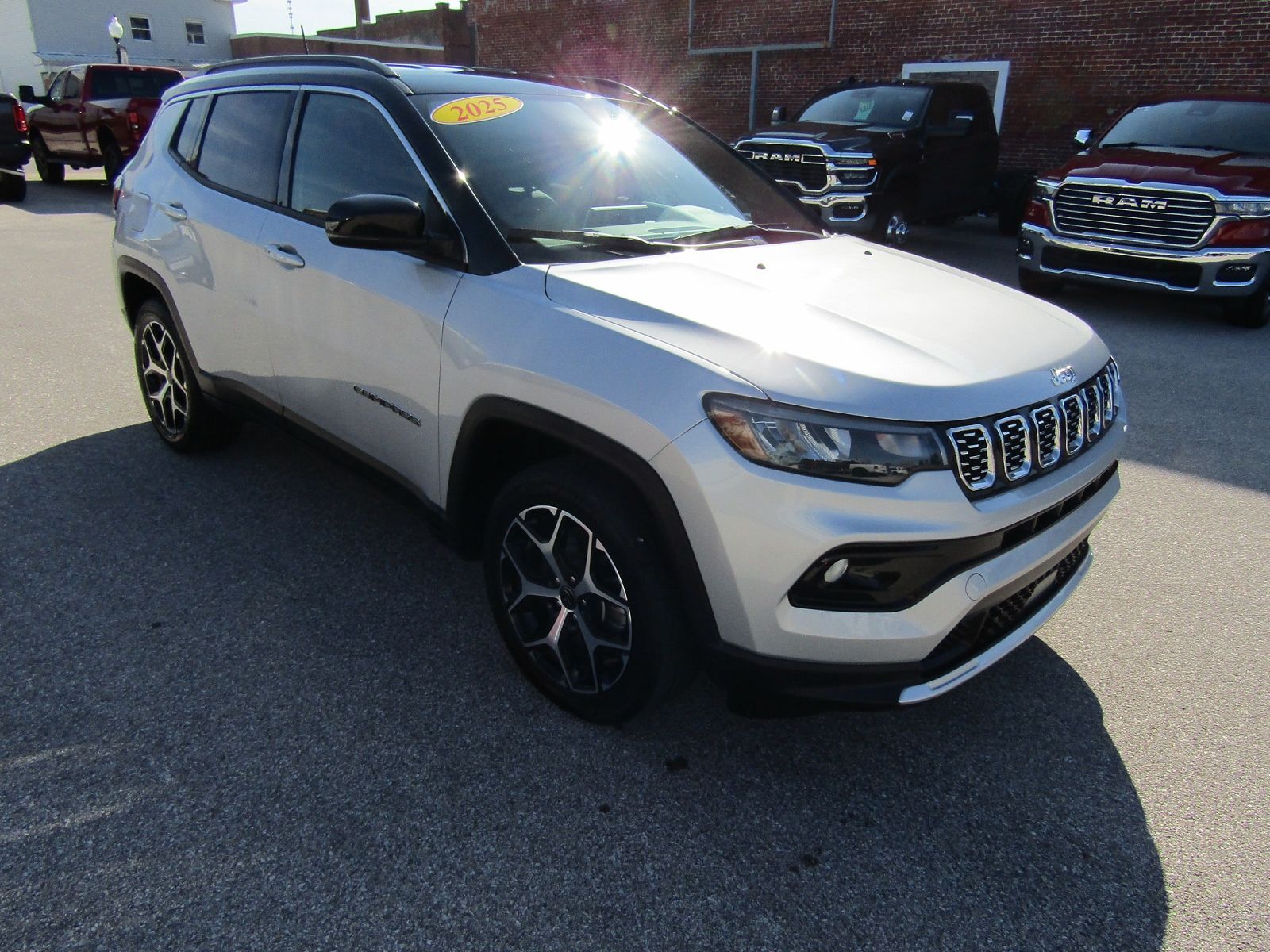 2025 JEEP Compass