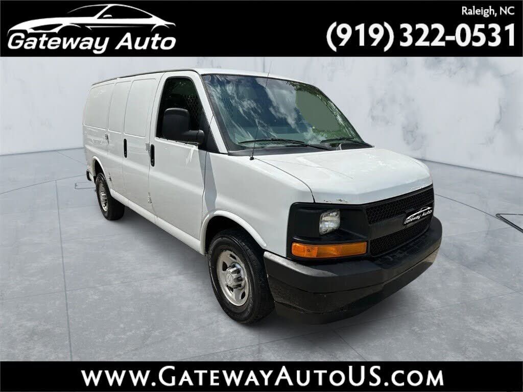 2017 CHEVROLET Express
