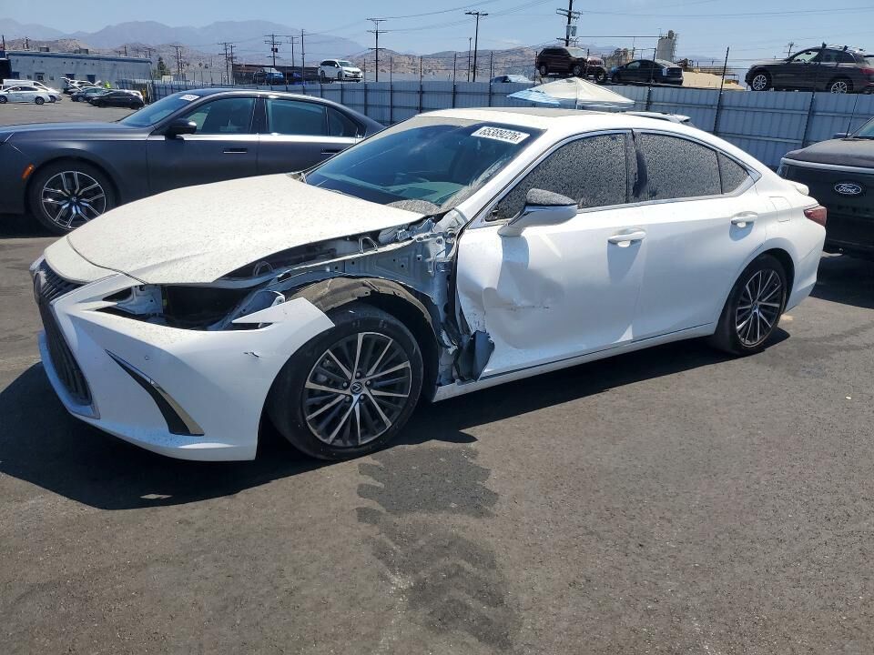 2025 LEXUS ES