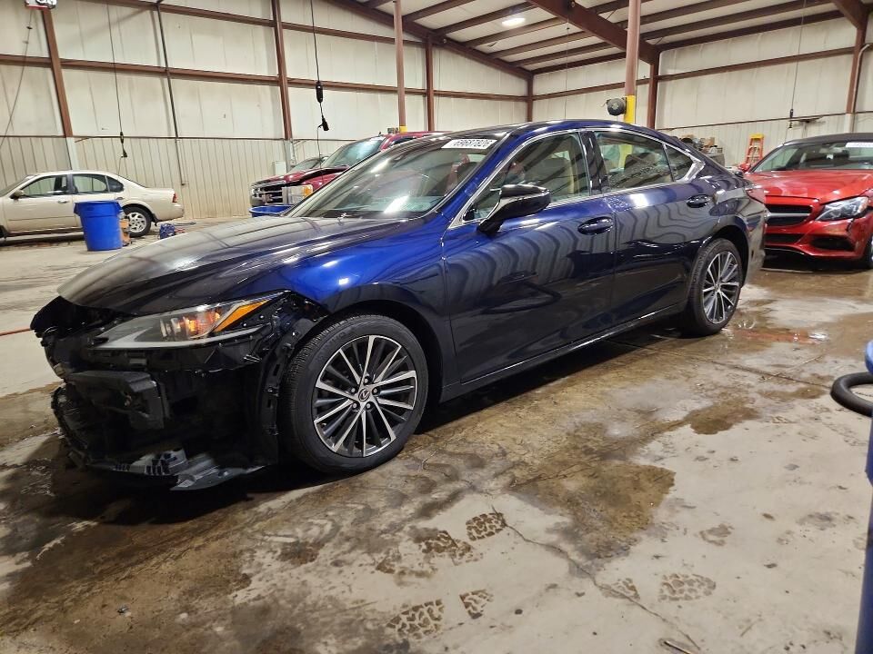 2022 LEXUS ES