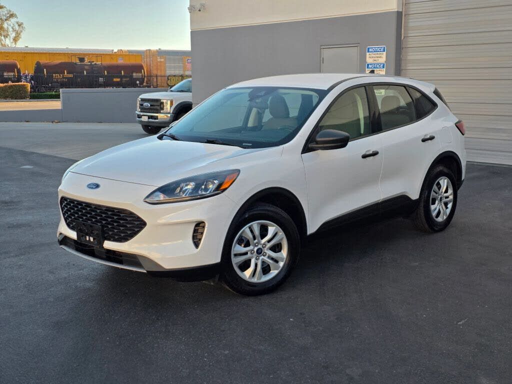 2022 FORD Escape