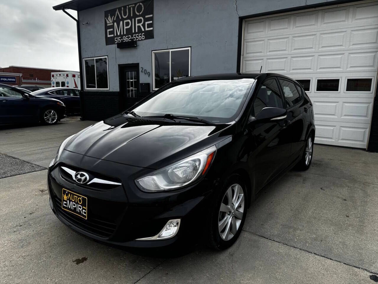 2013 HYUNDAI Accent