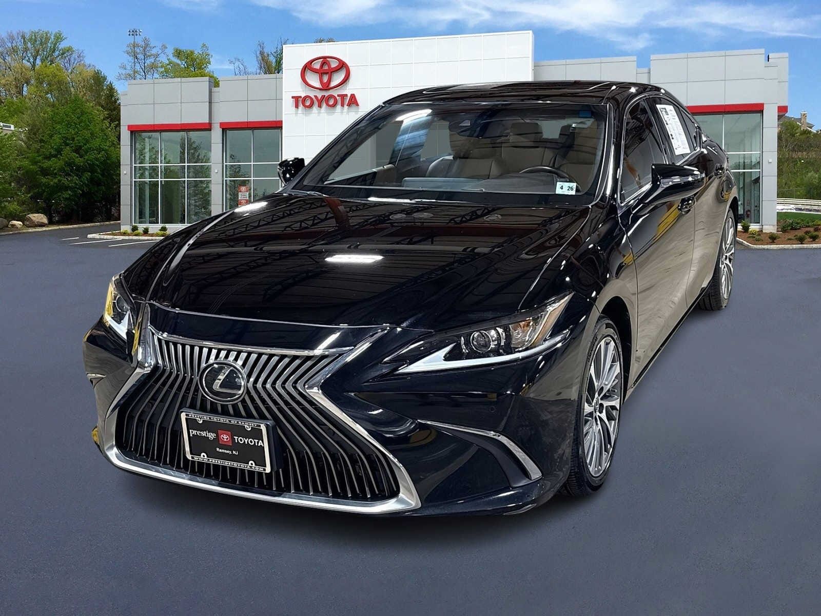 2021 LEXUS ES