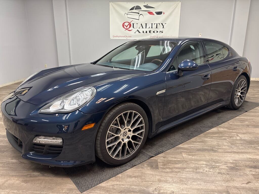 2012 PORSCHE Panamera