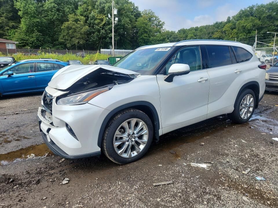 2022 TOYOTA Highlander