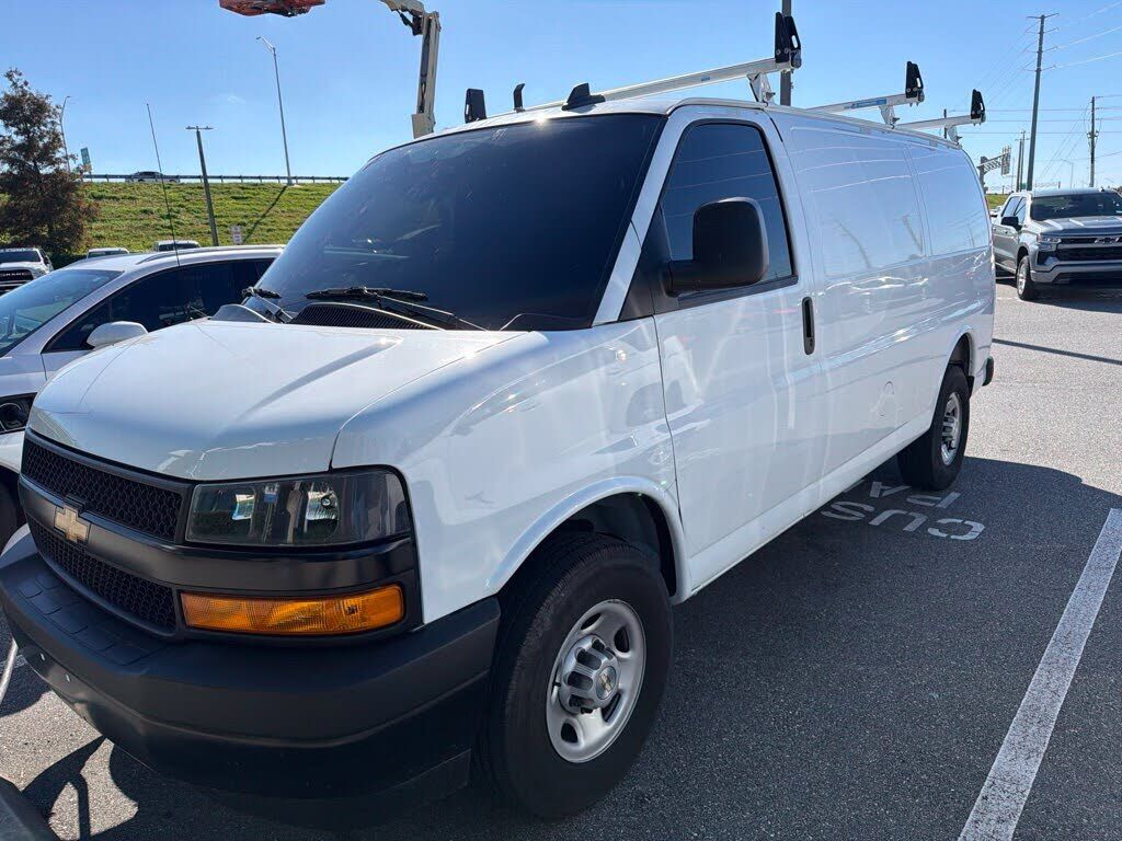 2025 CHEVROLET Express