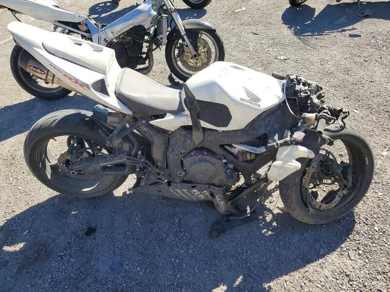 2007 HONDA CB