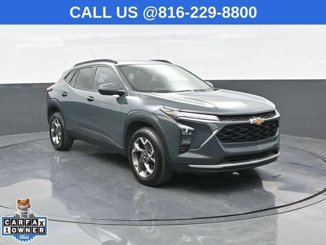 2025 CHEVROLET Trax