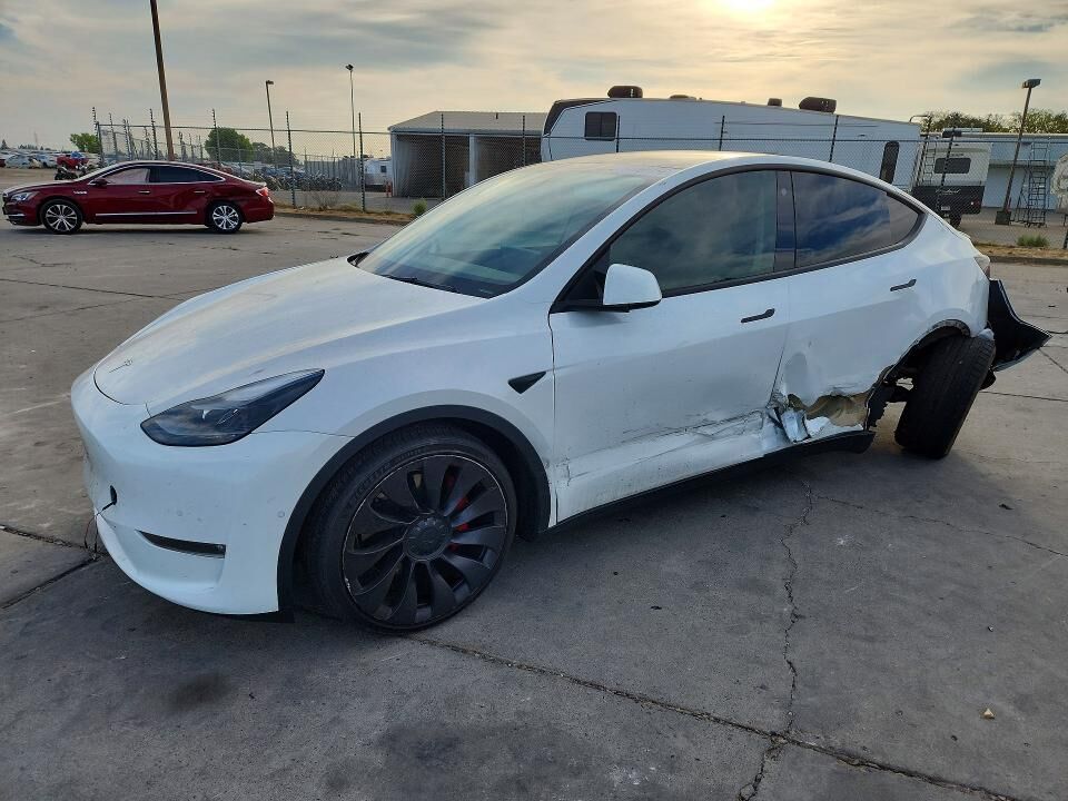 2021 TESLA Model Y