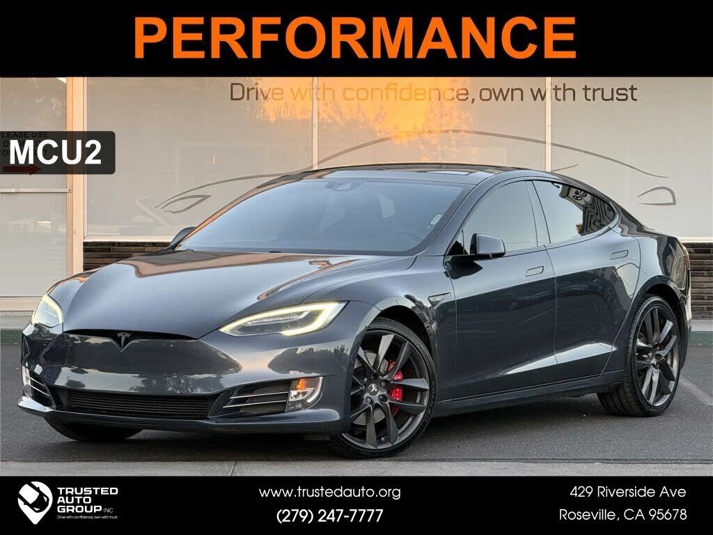 2016 TESLA Model S