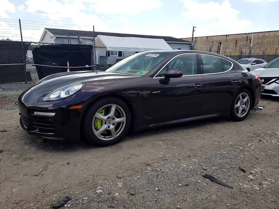 2014 PORSCHE Panamera