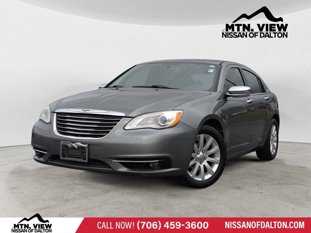 2013 CHRYSLER 200