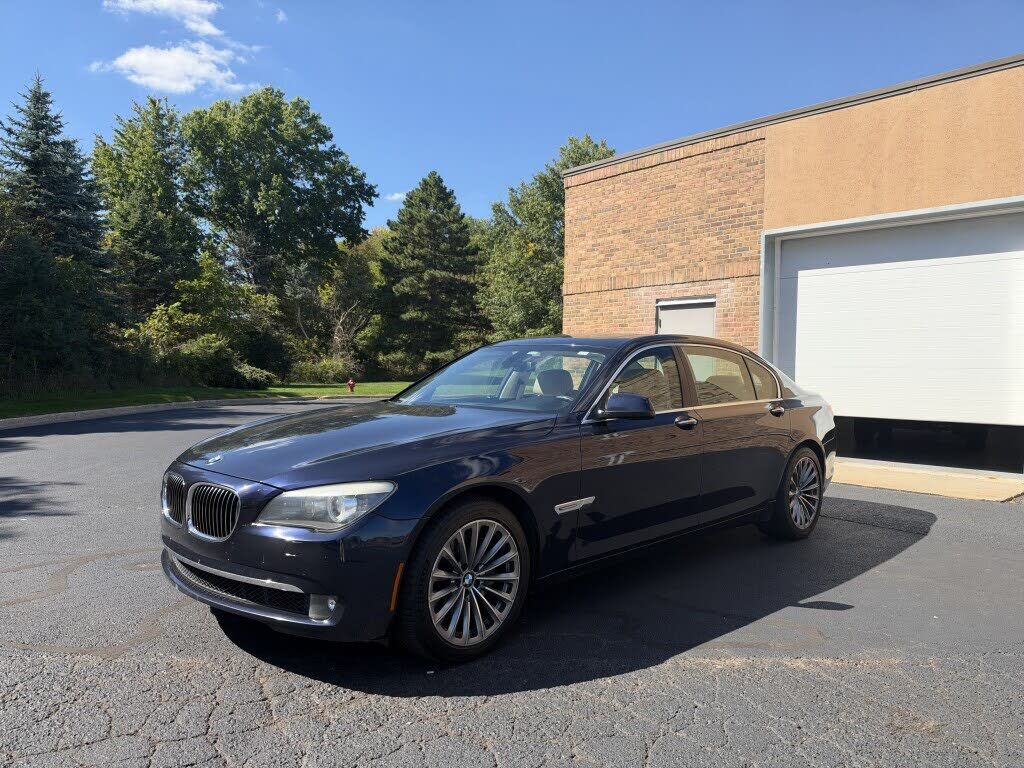 2012 BMW 7 Series