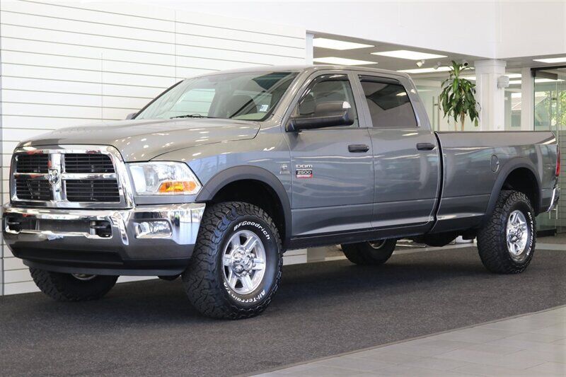 2012 DODGE Ram