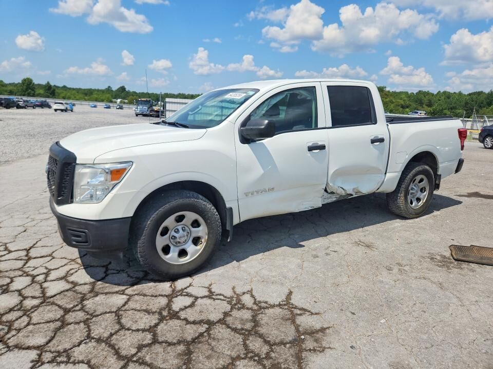 2017 NISSAN Titan