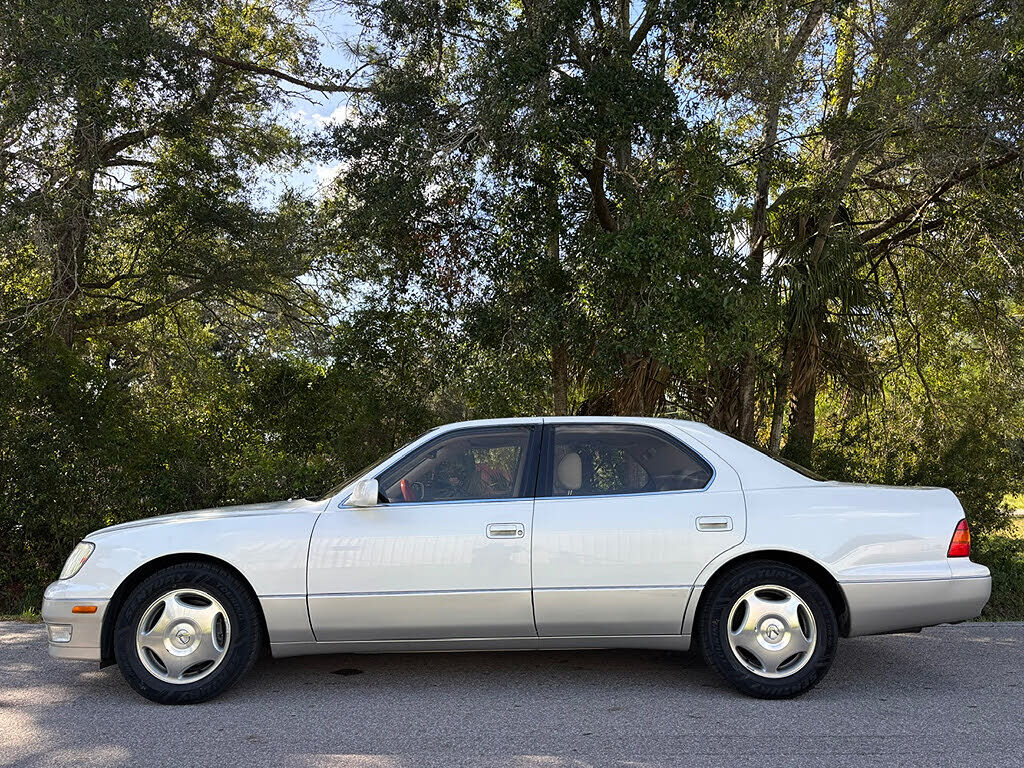 2000 LEXUS LS