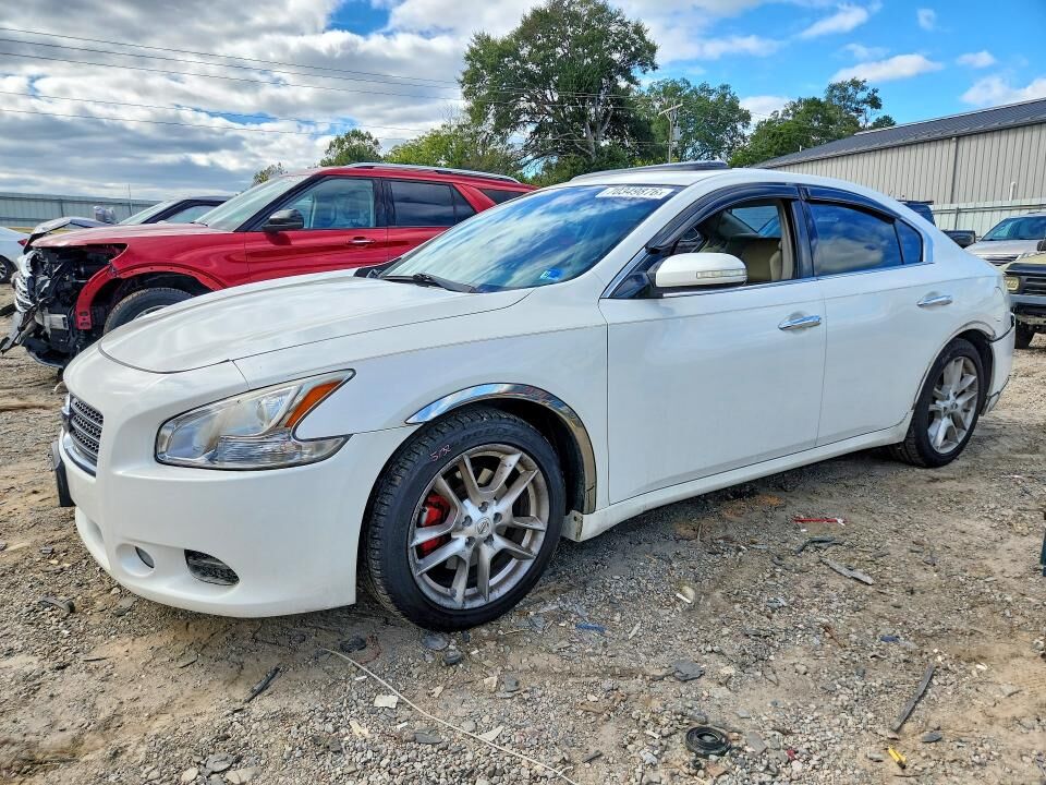 2011 NISSAN Maxima