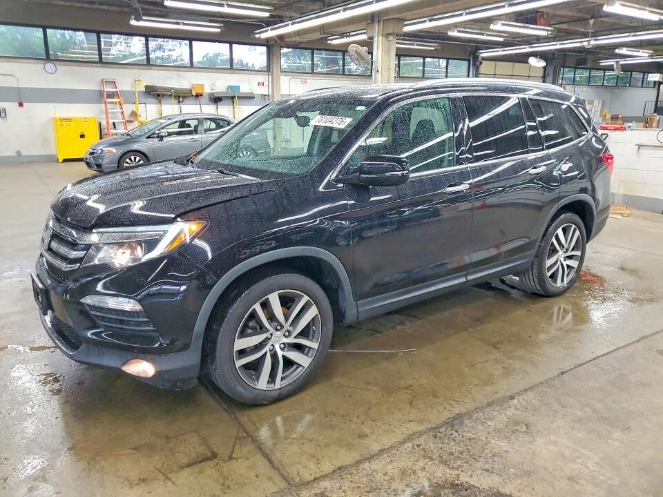 2017 HONDA Pilot