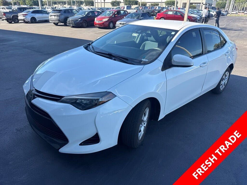 2018 TOYOTA Corolla