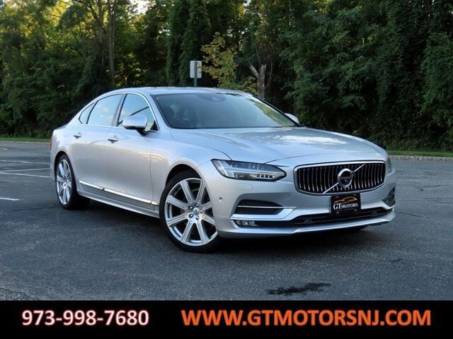 2019 VOLVO S90