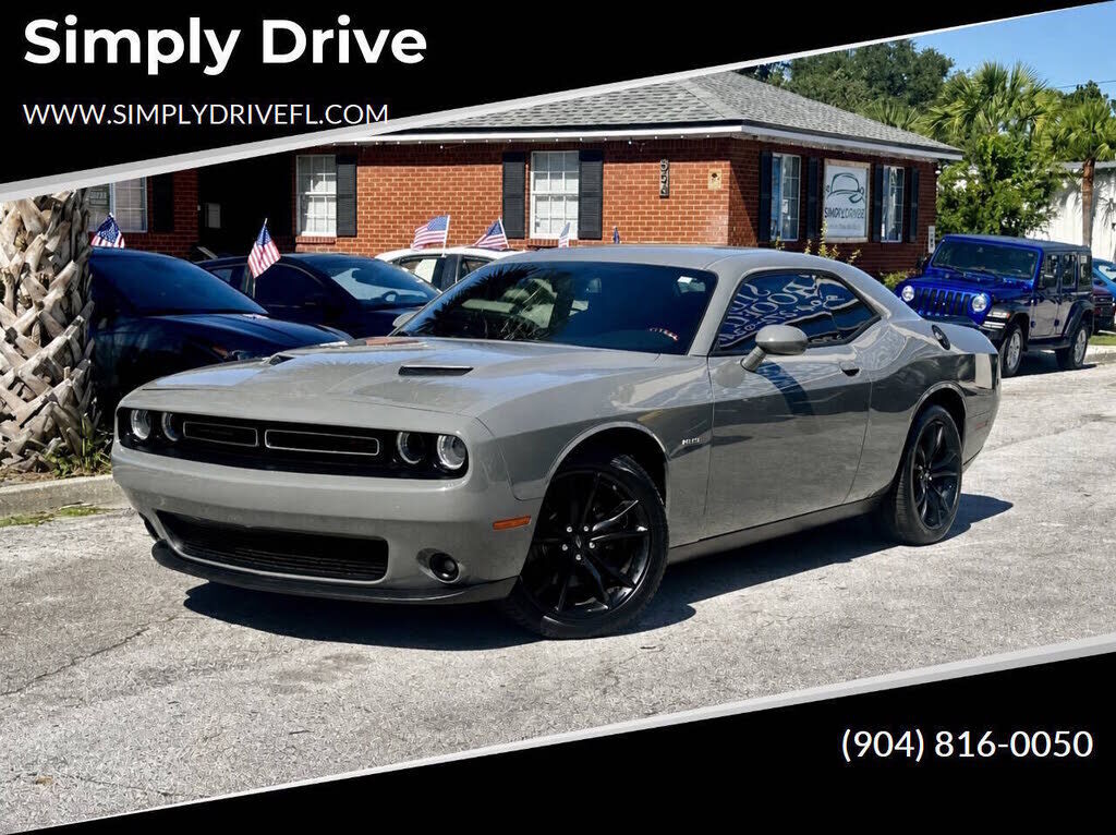 2017 DODGE Challenger