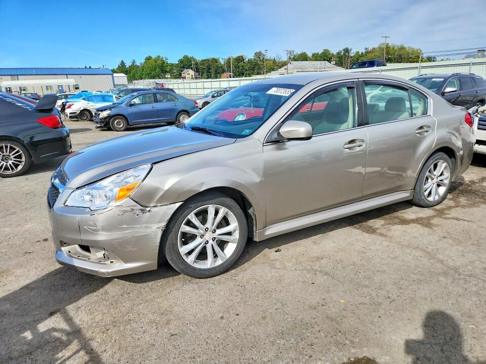 2014 SUBARU Legacy