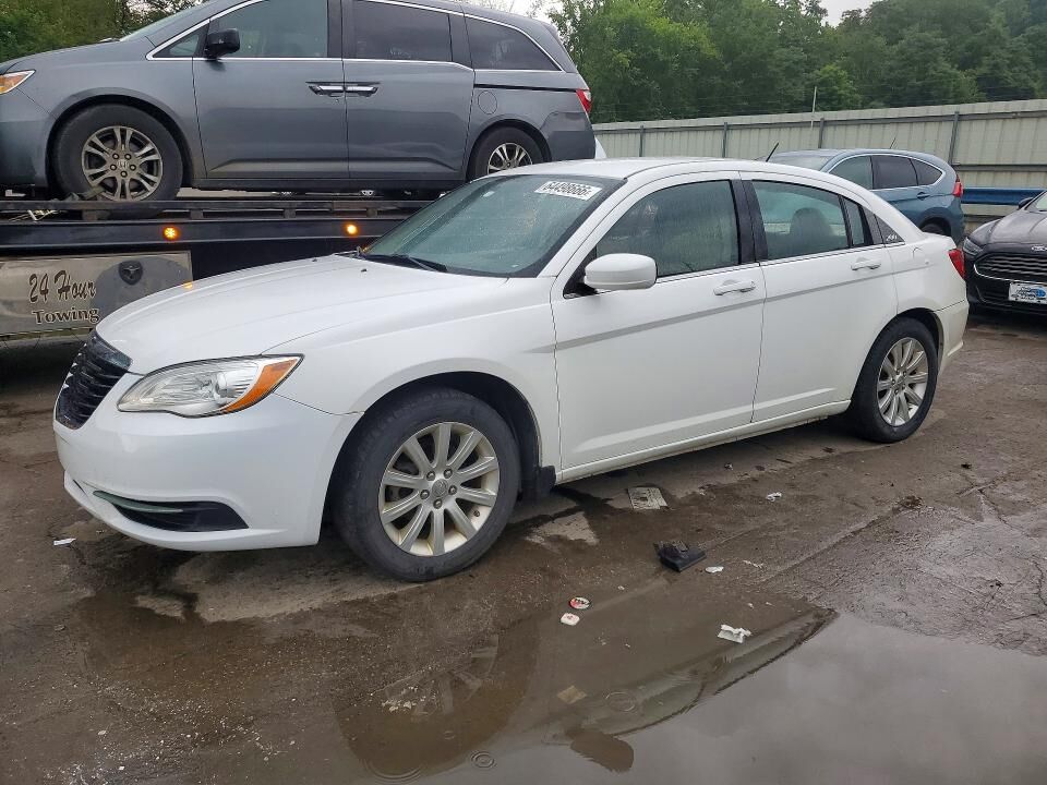 2013 CHRYSLER 200