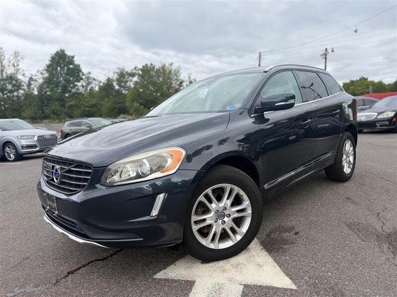 2015 VOLVO XC60
